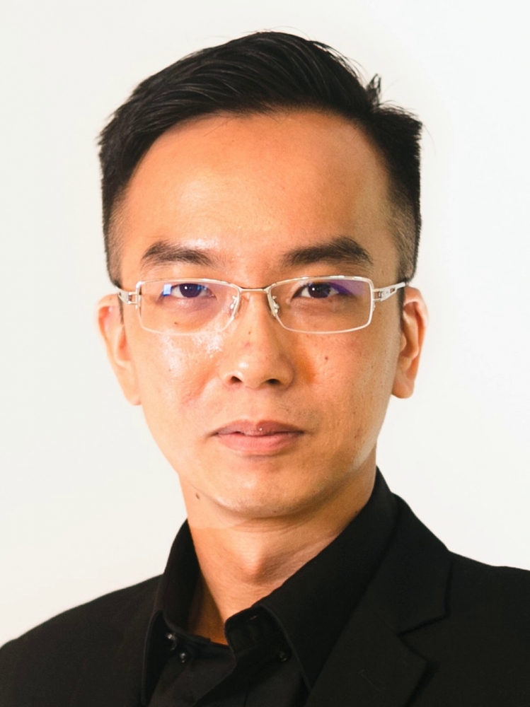 Dr. Victor Bong Nee Shin